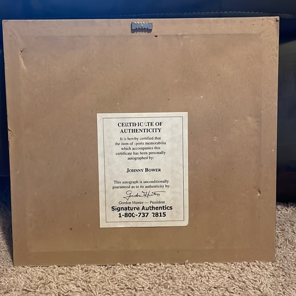 💙framed Hockey Picture “Legendary Rivals” signed by Jonny Bower #1. - Picture 4 of 8